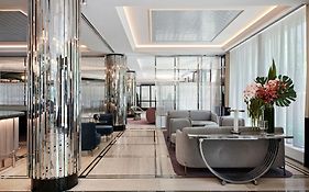 Royce Hotel